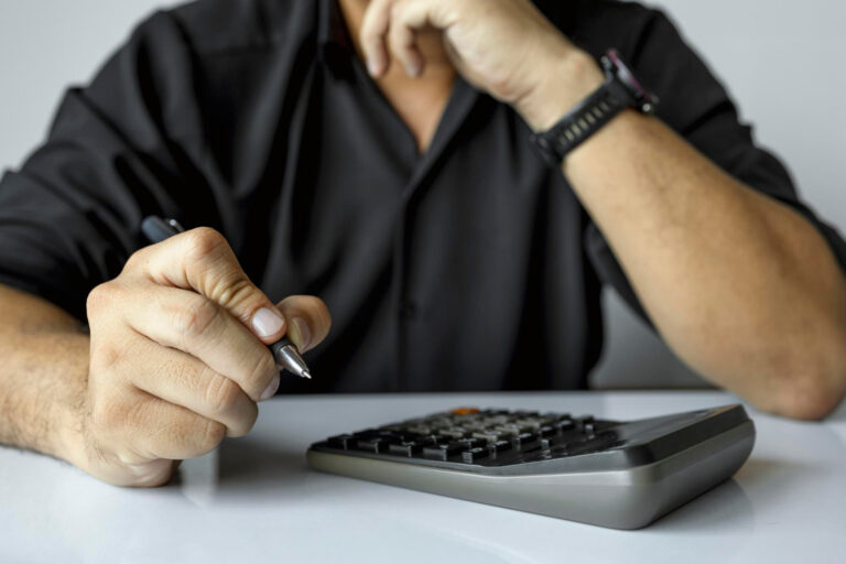 How Lenders View Bonus, Overtime, and Commission Income