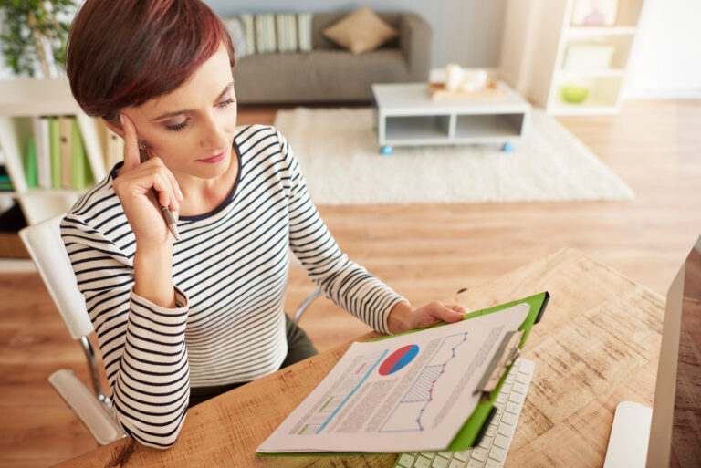 Fixed vs Tracker Rates for Buy-to-Let Mortgages: Which Is Right for You?